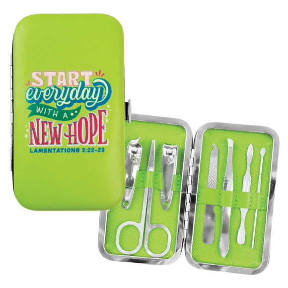 Manicure Set, Green – New Hope, Lam. 3:22-23